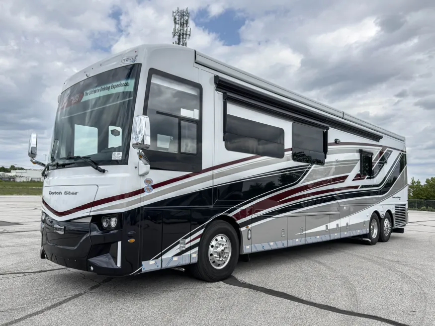 2026 Newmar Dutch Star 4369 | Photo 6 of 43