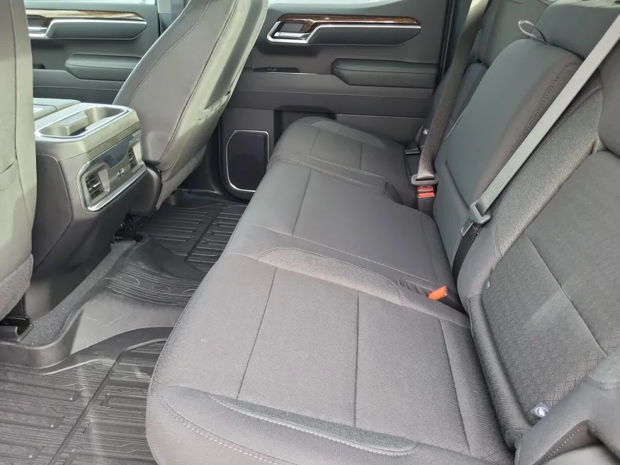 2026 GMC Sierra 1500 Elevation | Photo 20 of 23