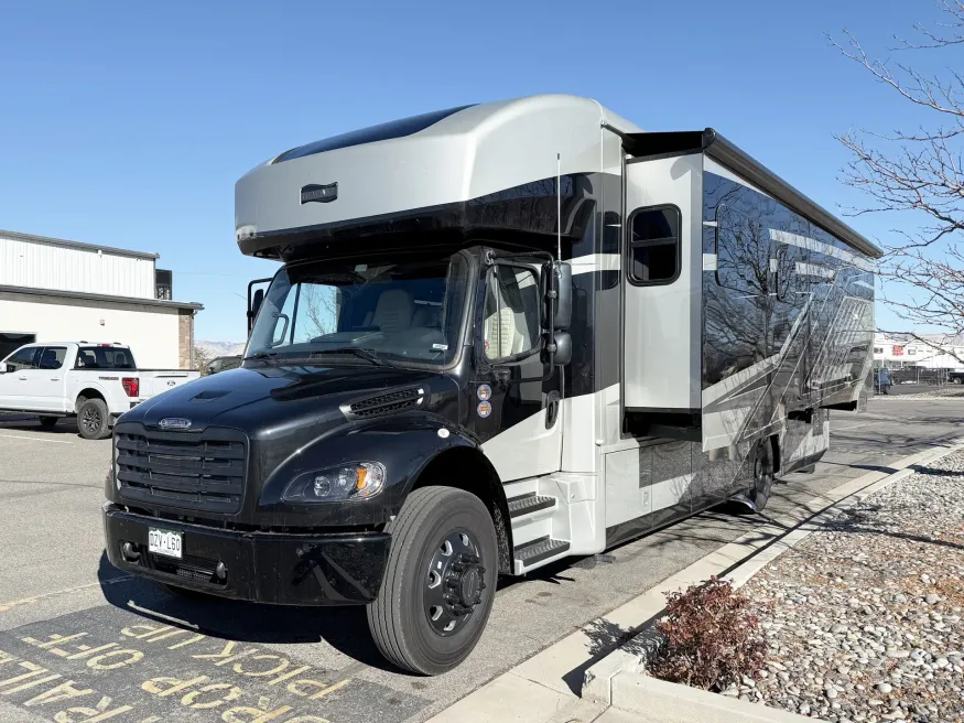 2026 Newmar Grand Star 3444 | Photo 16 of 17