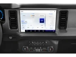 2025 Ford Bronco | Thumbnail Photo 8 of 15