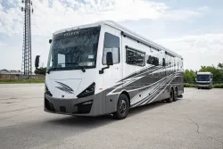 2026 Tiffin Phaeton 44OH | Thumbnail Photo 7 of 31