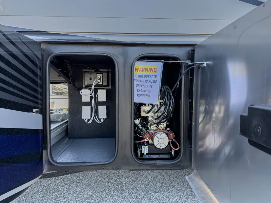 2026 Tiffin Phaeton 37 BH | Photo 36 of 43