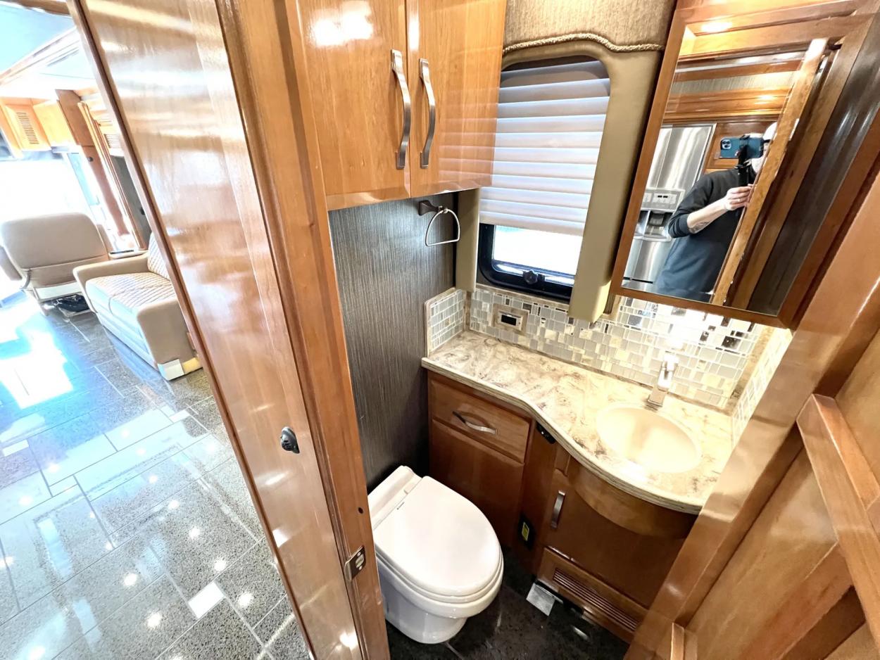 2014 Newmar King Aire 4593 | Photo 13 of 34