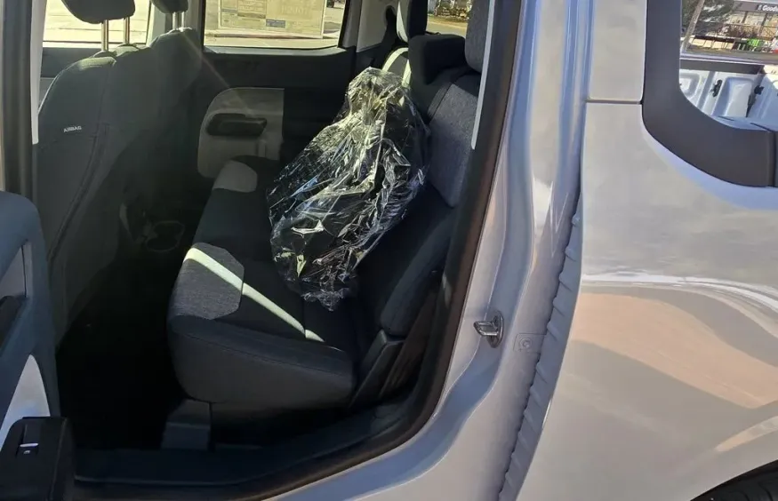 2026 Ford Maverick | Photo 26 of 28