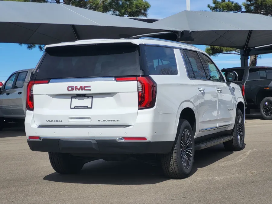 2026 GMC Yukon XL Elevation | Photo 6 of 26