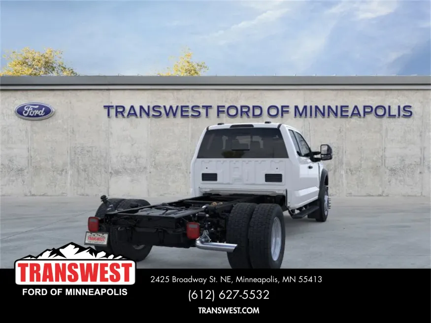 2025 Ford Super Duty F-550 | Photo 8 of 22