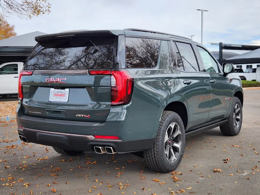2026 GMC Yukon AT4 Ultimate | Photo 2 of 33