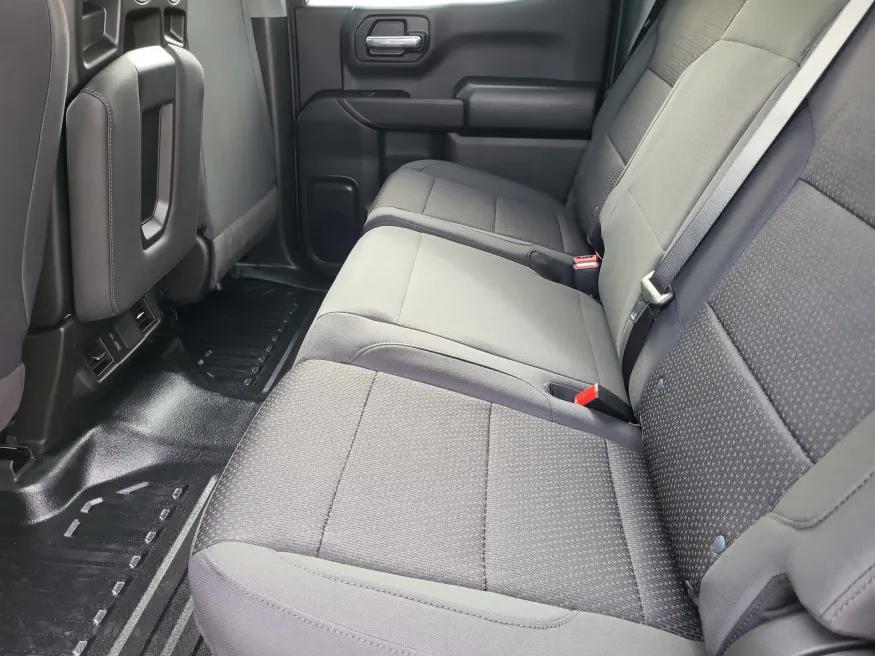 2026 GMC Sierra 1500 Pro | Photo 20 of 23