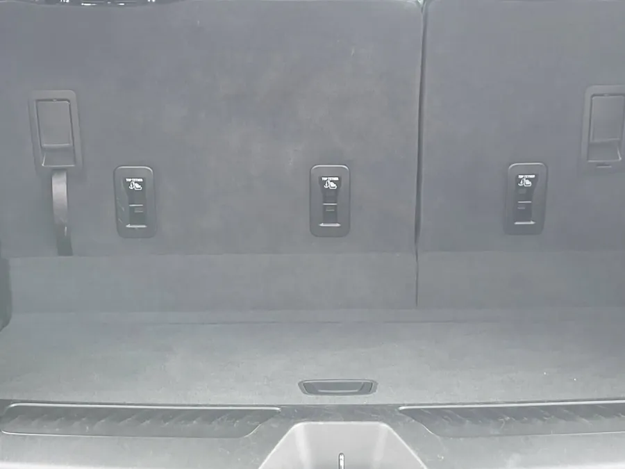 2025 Chevrolet Tahoe LT | Photo 24 of 25