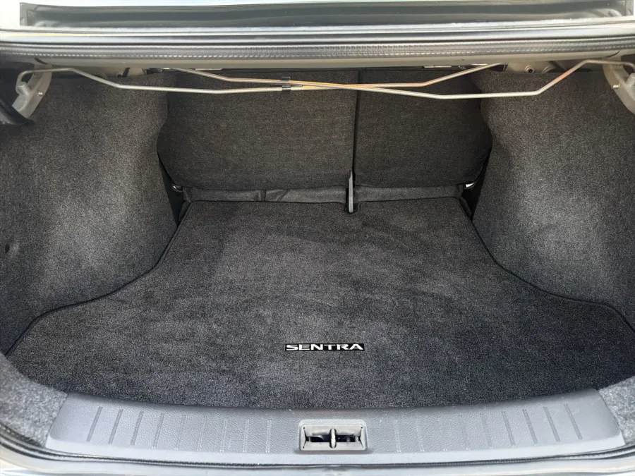 2014 Nissan Sentra FE+ SV | Photo 8 of 18