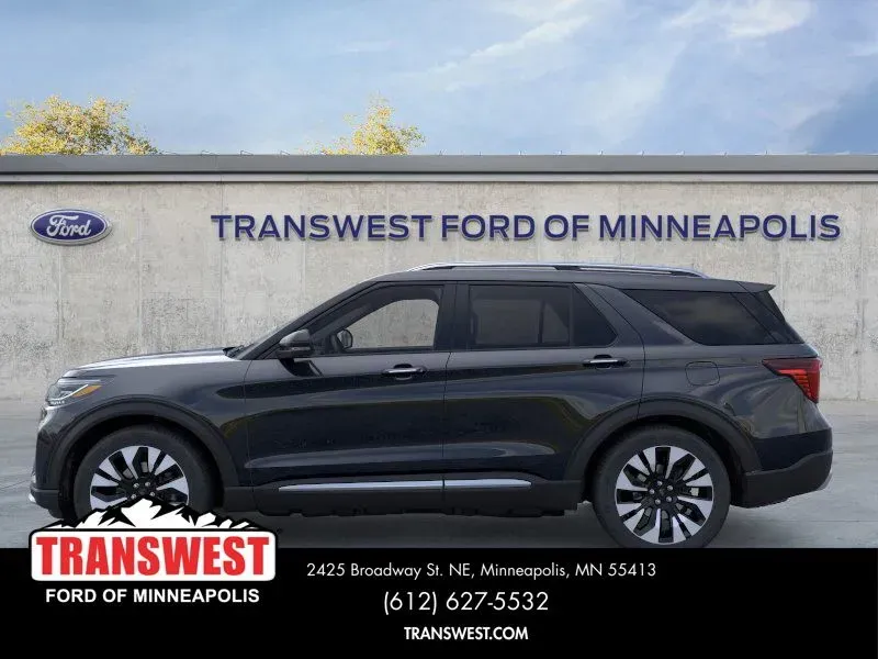 2026 Ford Explorer Platinum | Photo 2 of 23