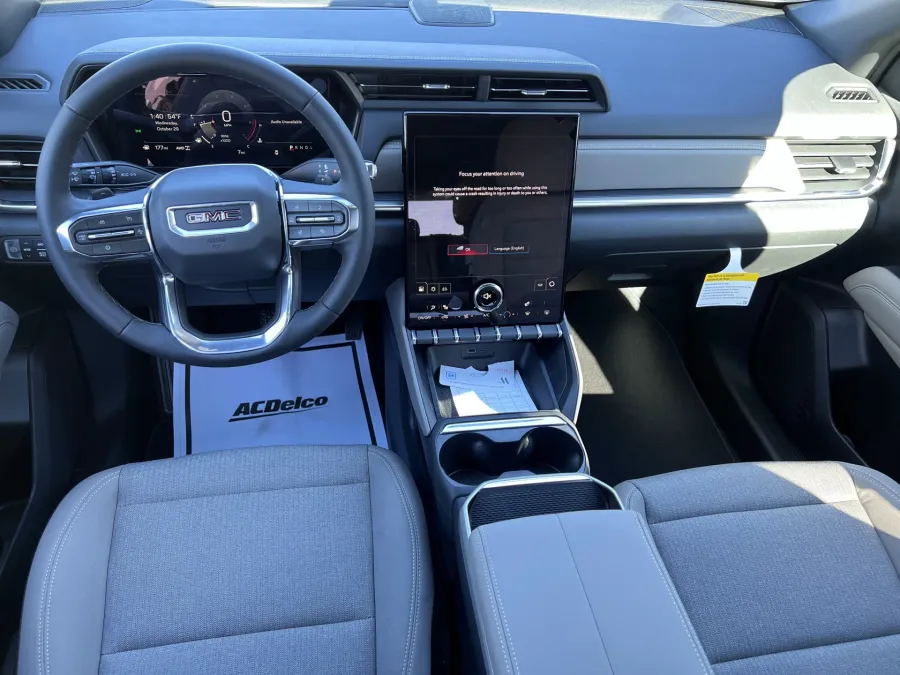 2026 GMC Terrain AWD Elevation | Photo 11 of 28