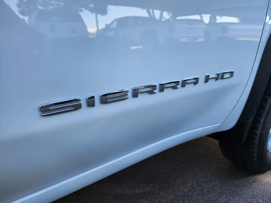 2025 GMC Sierra 2500HD Pro | Photo 22 of 32