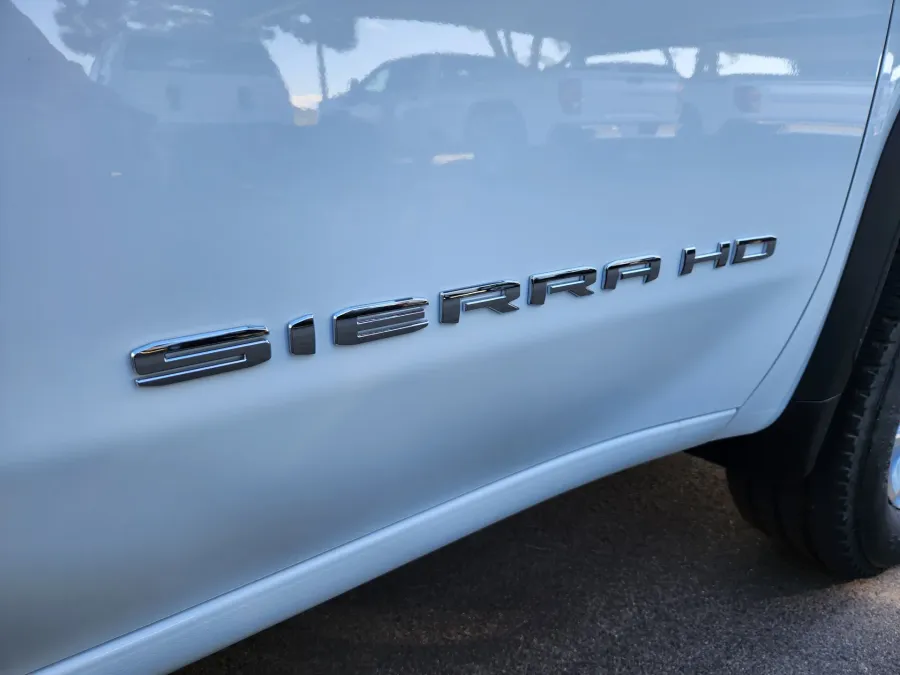 2025 GMC Sierra 2500HD Pro | Photo 22 of 32