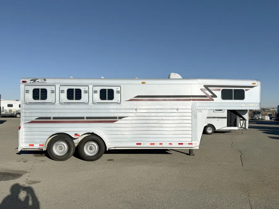 2001 4 Star 3HGN | Photo 2 of 17