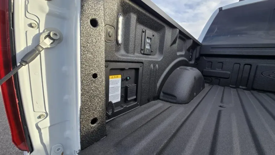 2025 Ford F-150 | Photo 9 of 30