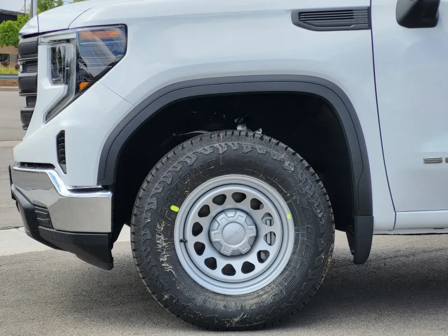 2026 GMC Sierra 1500 Pro | Photo 8 of 22