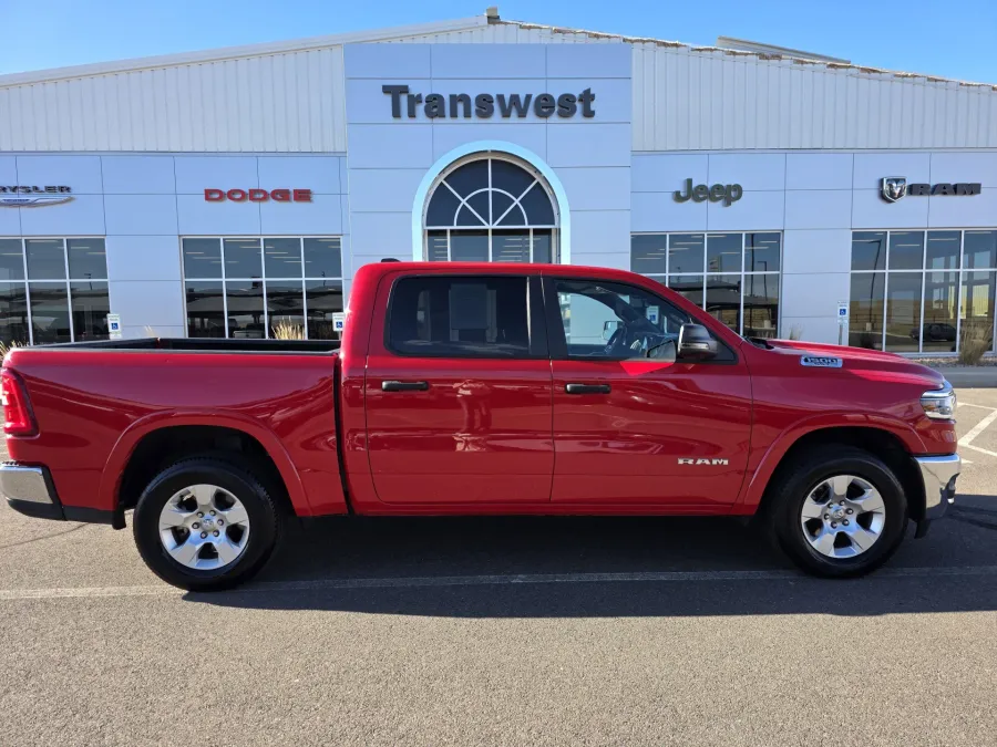 2025 RAM 1500 Big Horn | Photo 5 of 34