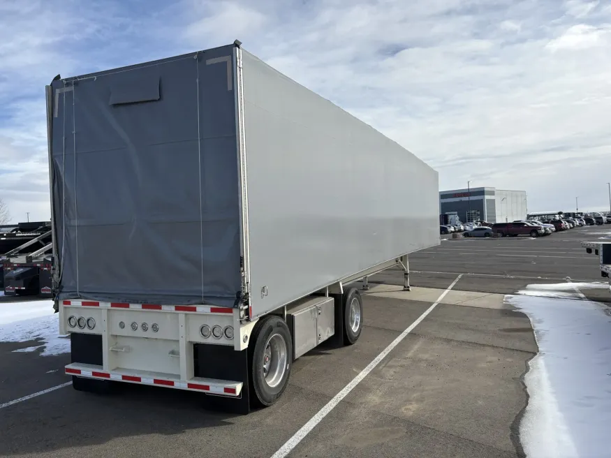 2011 MAC Flatbed | Photo 13 of 17