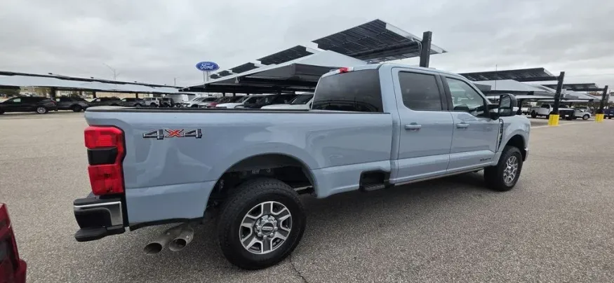2025 Ford F-250 | Photo 8 of 35