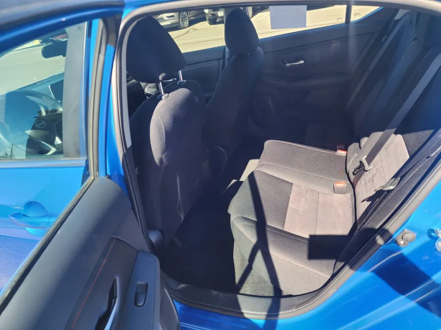 2024 Nissan Sentra SR | Photo 10 of 22