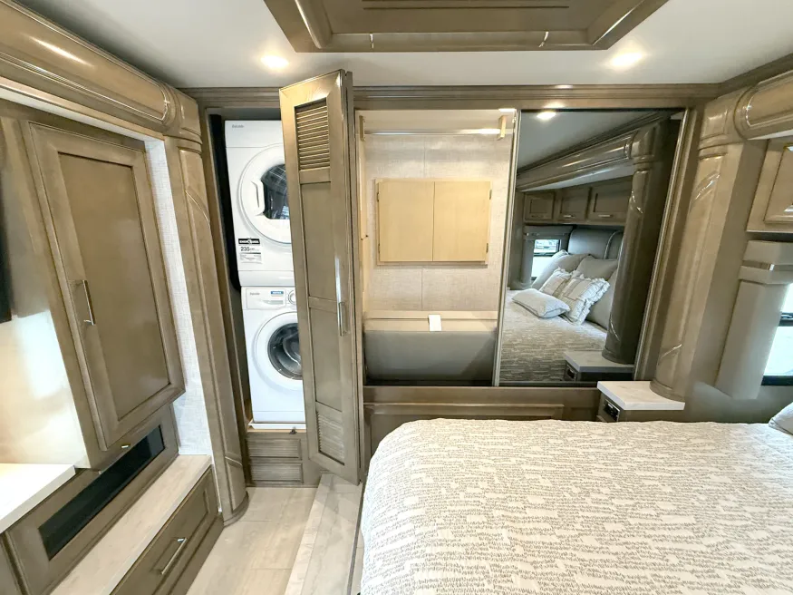 2026 Newmar Ventana 3512 | Photo 15 of 26