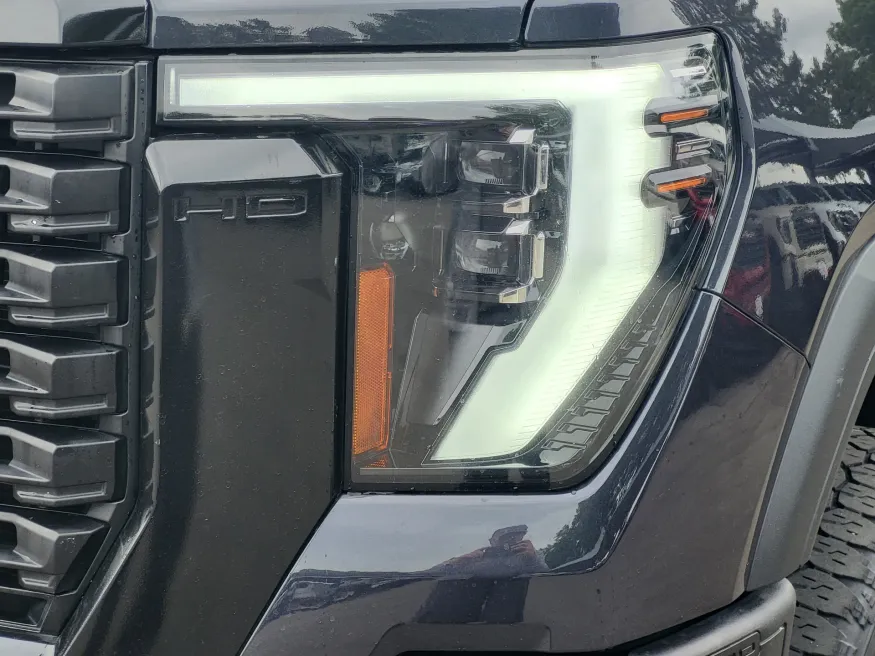 2024 GMC Sierra 2500HD Denali | Photo 7 of 25