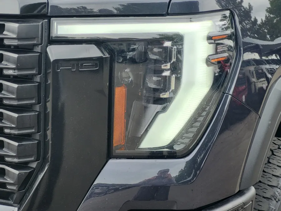 2024 GMC Sierra 2500HD Denali | Photo 7 of 25