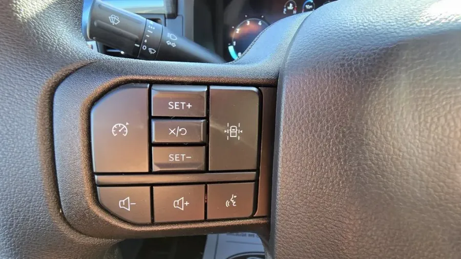 2025 Ford F-150 | Photo 15 of 25