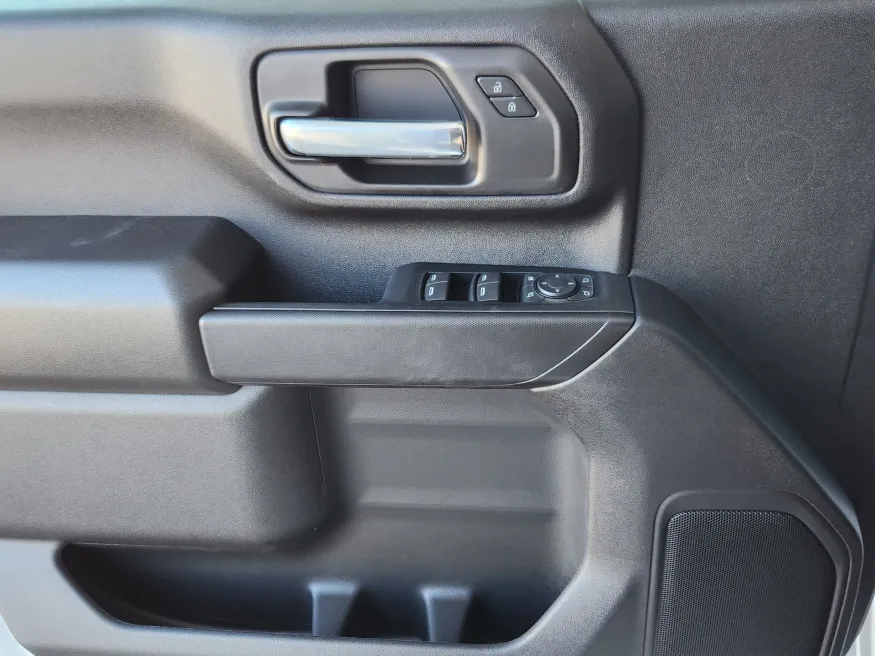 2026 GMC Sierra 2500HD Pro | Photo 5 of 22