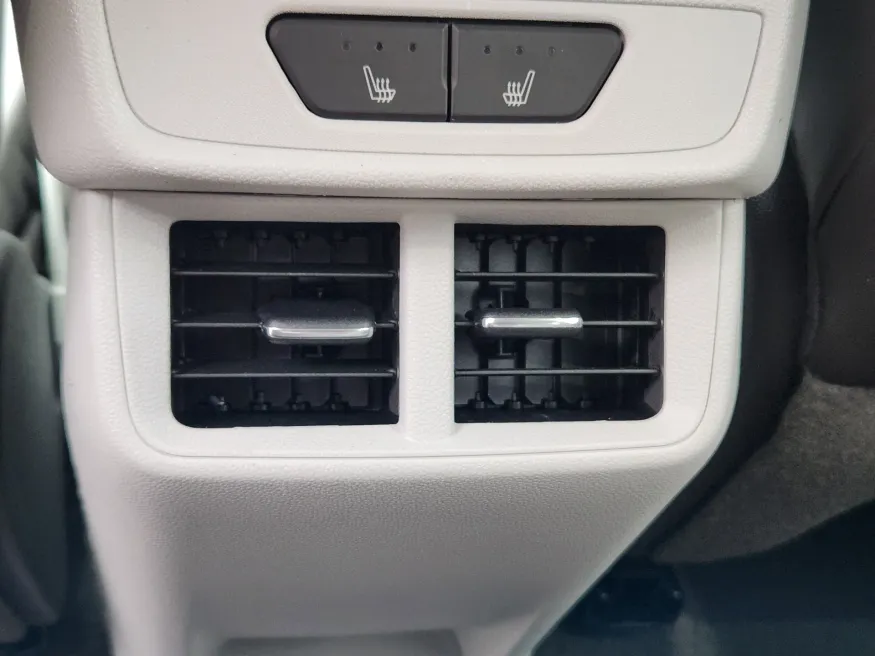 2026 GMC Terrain Denali | Photo 21 of 24