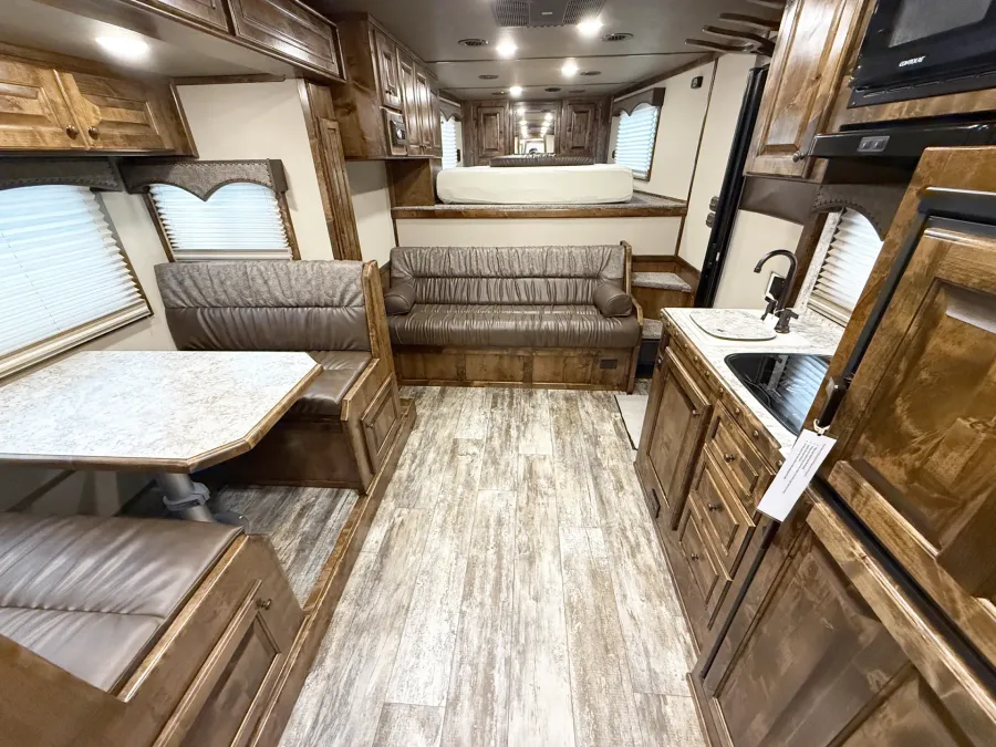 2026 Cimarron Norstar 4HLQ | Photo 4 of 25