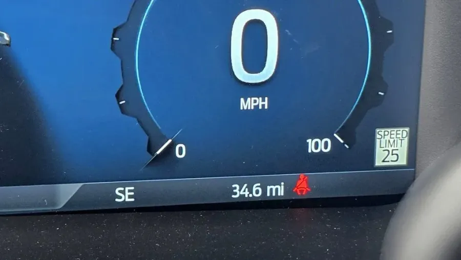 2026 Ford Super Duty F-350 | Photo 23 of 36