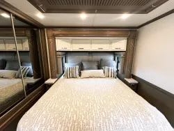 2026 Newmar Ventana 3512 | Thumbnail Photo 15 of 28