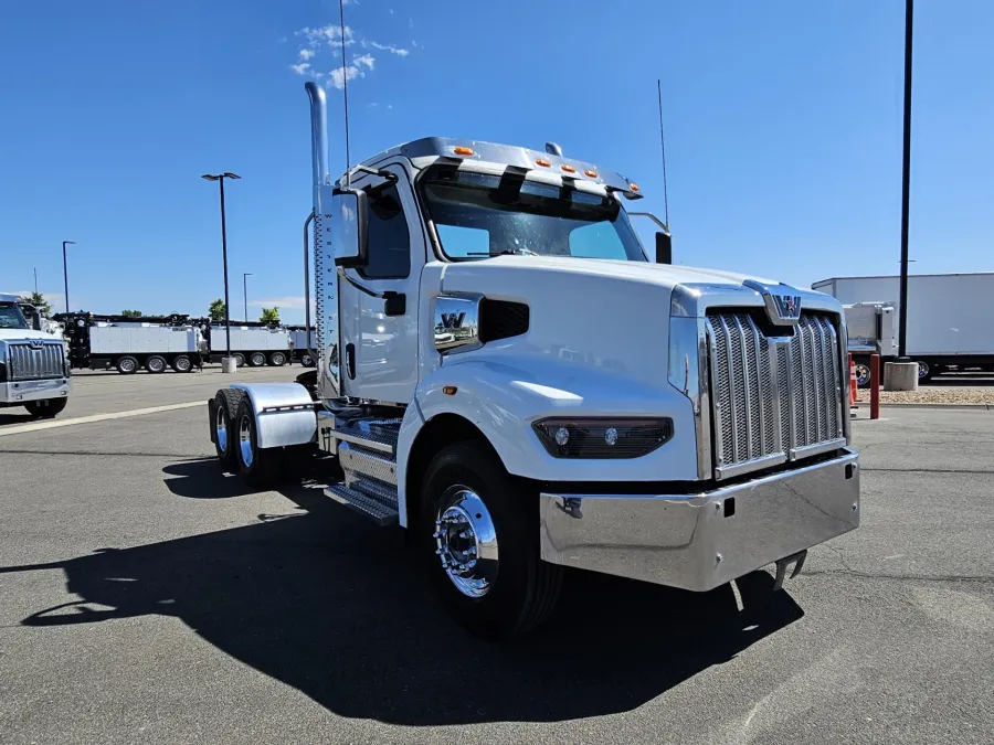 2022 Western Star 49X | Photo 3 of 16