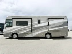 2026 Newmar Ventana 3512 | Thumbnail Photo 18 of 26