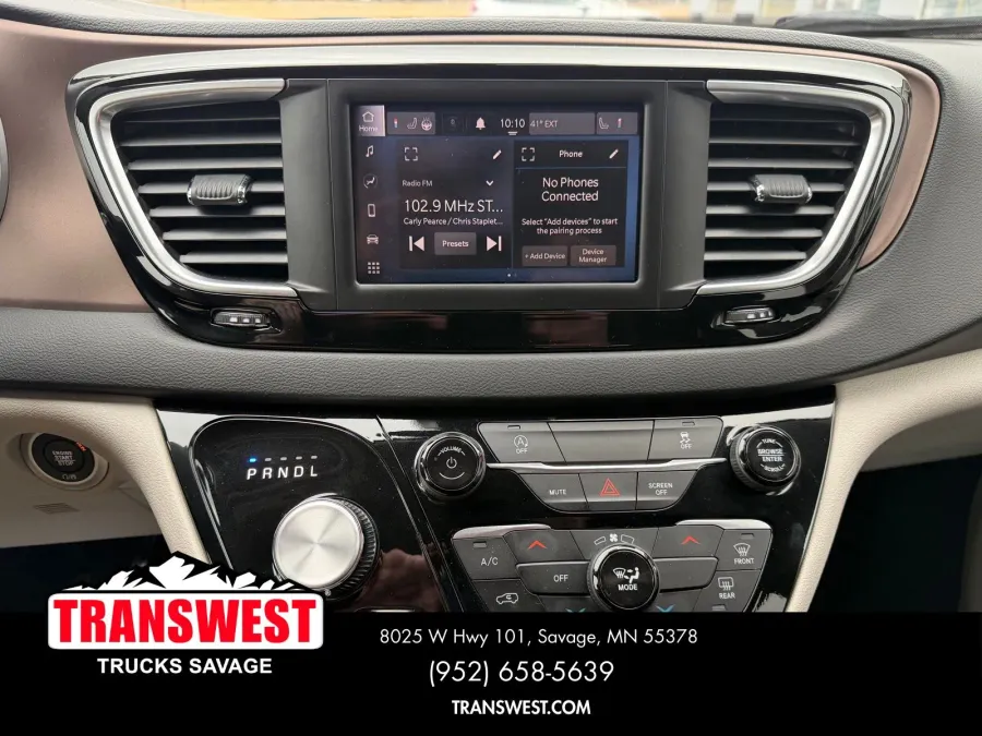 2024 Chrysler Voyager LX | Photo 12 of 23