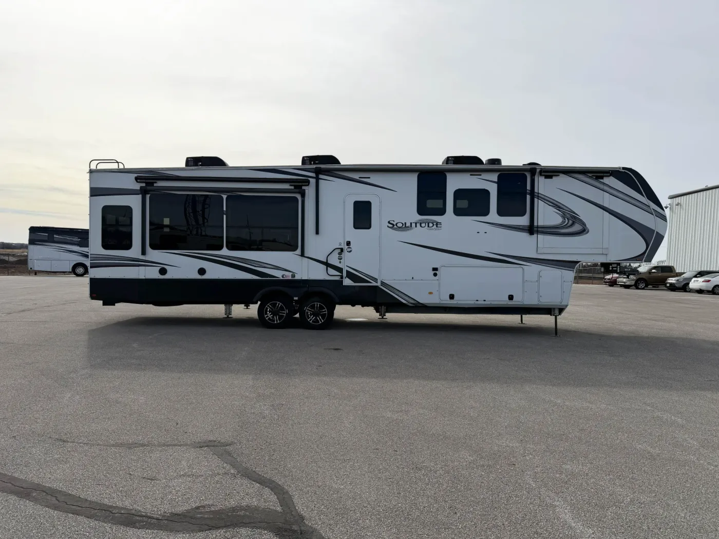 2022 Grand Design Solitude 373FB R | Photo 4 of 18