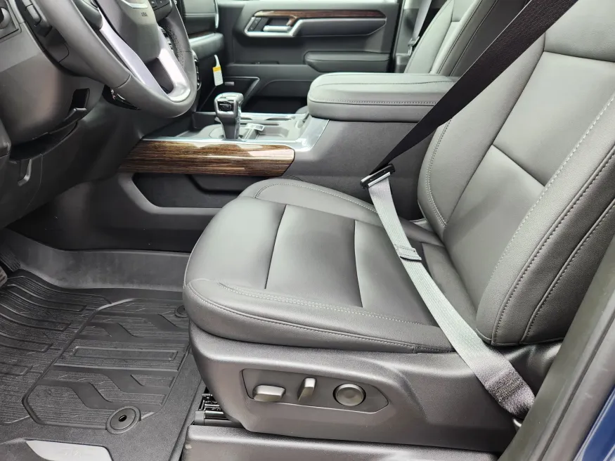 2026 GMC Sierra 1500 Elevation | Photo 8 of 30