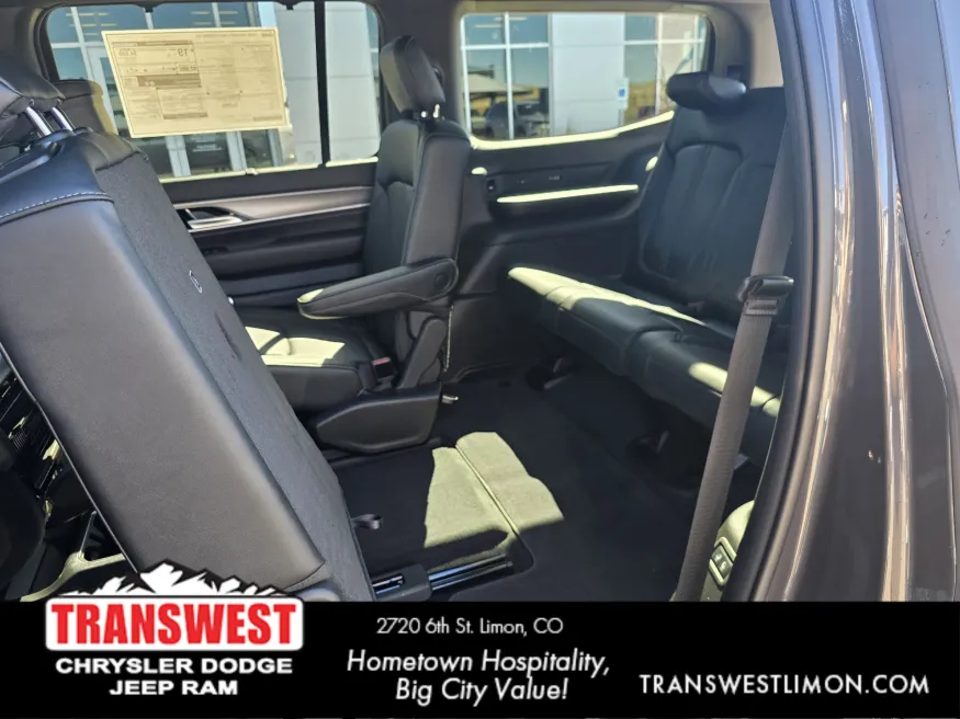 2026 Jeep Grand Wagoneer Limited Reserve | Photo 15 of 29