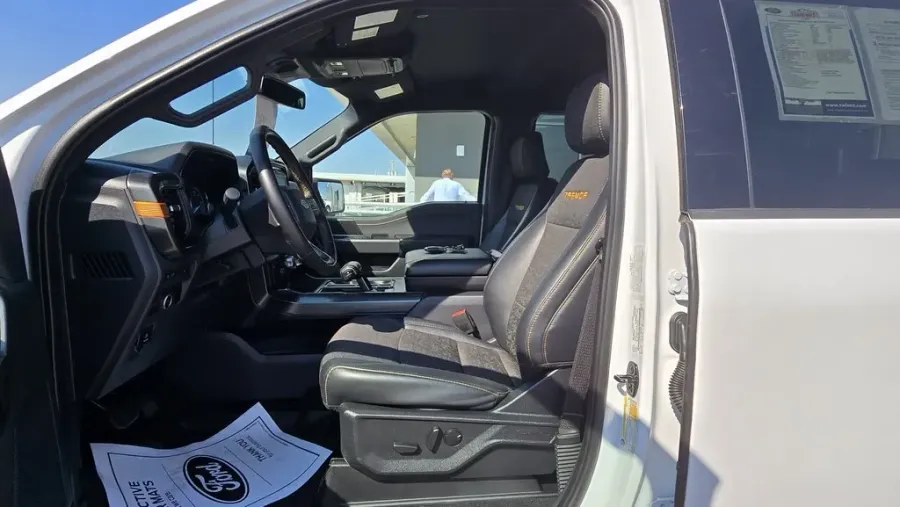 2023 Ford F-150 | Photo 15 of 31