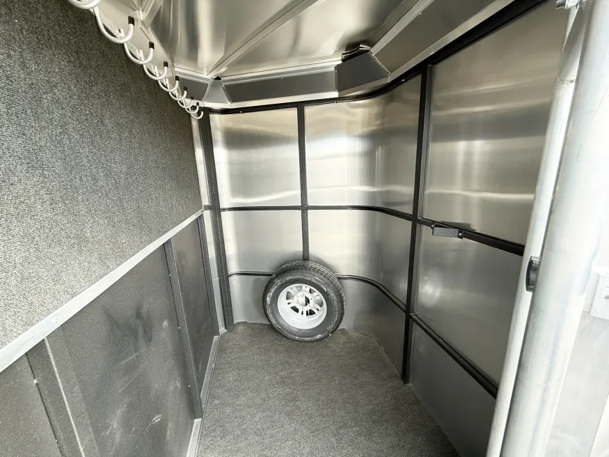 2026 Logan Coach Bullseye 2HBP | Photo 5 of 14