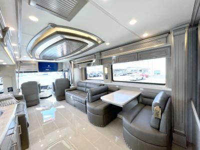 2023 Newmar London Aire 4521 | Thumbnail Photo 8 of 48