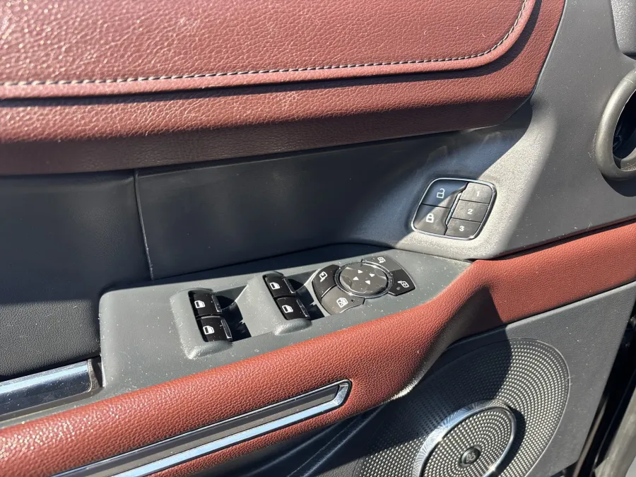 2023 Ford Expedition Max Limited | Photo 14 of 24