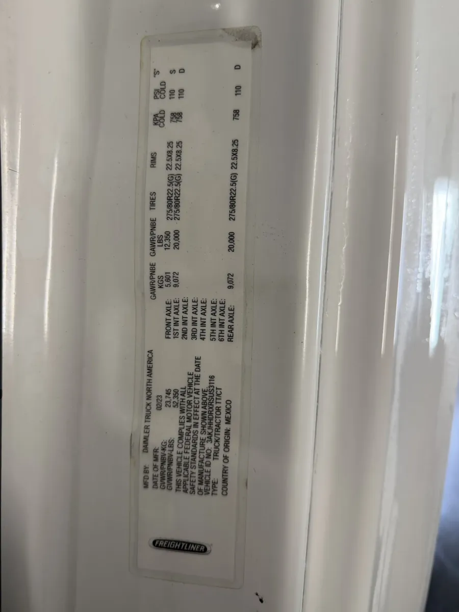 2024 Freightliner Cascadia | Photo 9 of 9