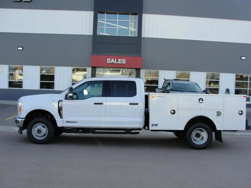 2026 Ford Super Duty F-350 XLT | Photo 1 of 16