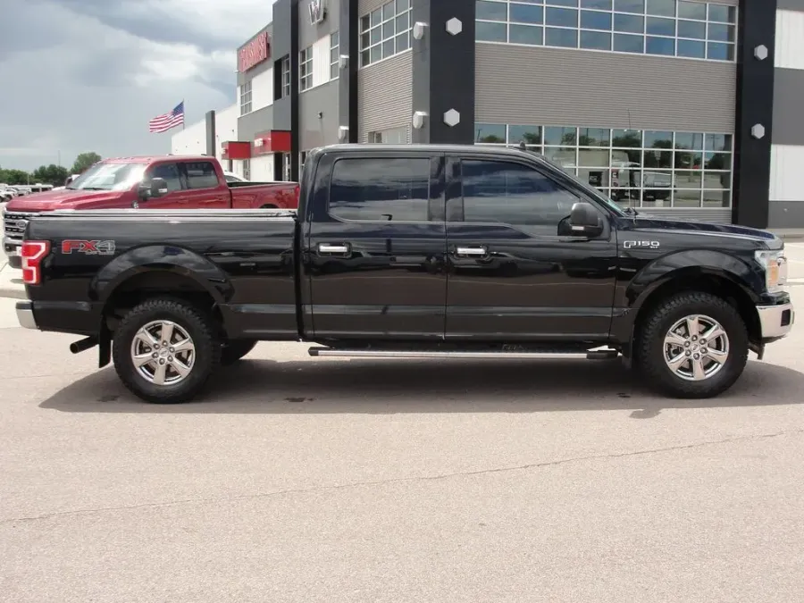 2019 Ford F-150 XLT | Photo 5 of 13