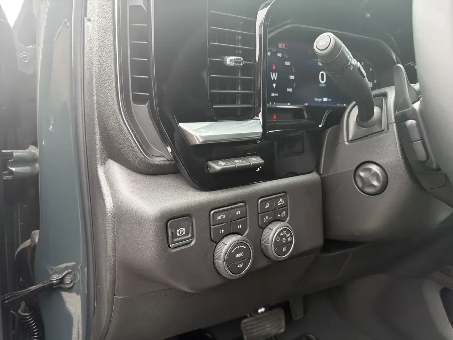 2026 Chevrolet Silverado 1500 LTZ | Photo 13 of 22