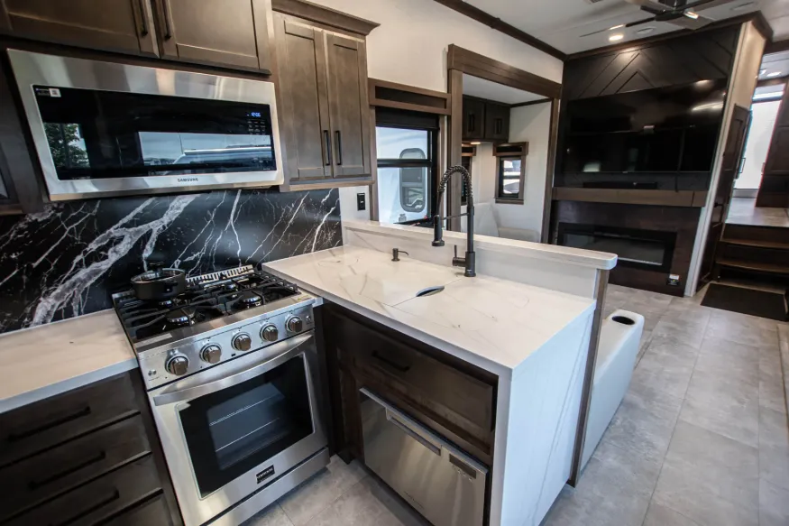 2025 Forest River Riverstone Legacy 39RKFB | Photo 15 of 25