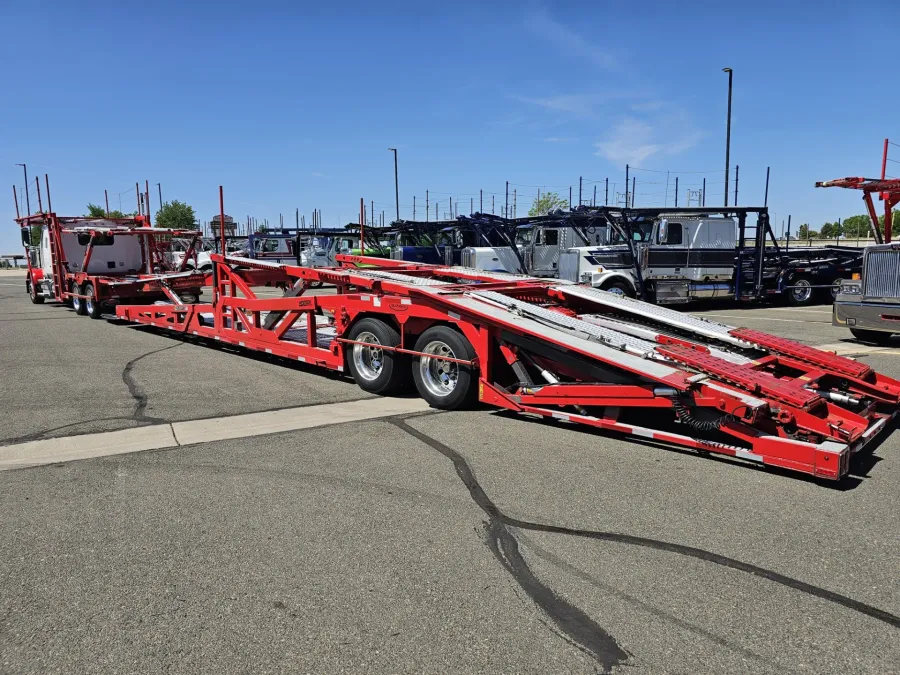 2020 Western Star 4900FA | Photo 26 of 34